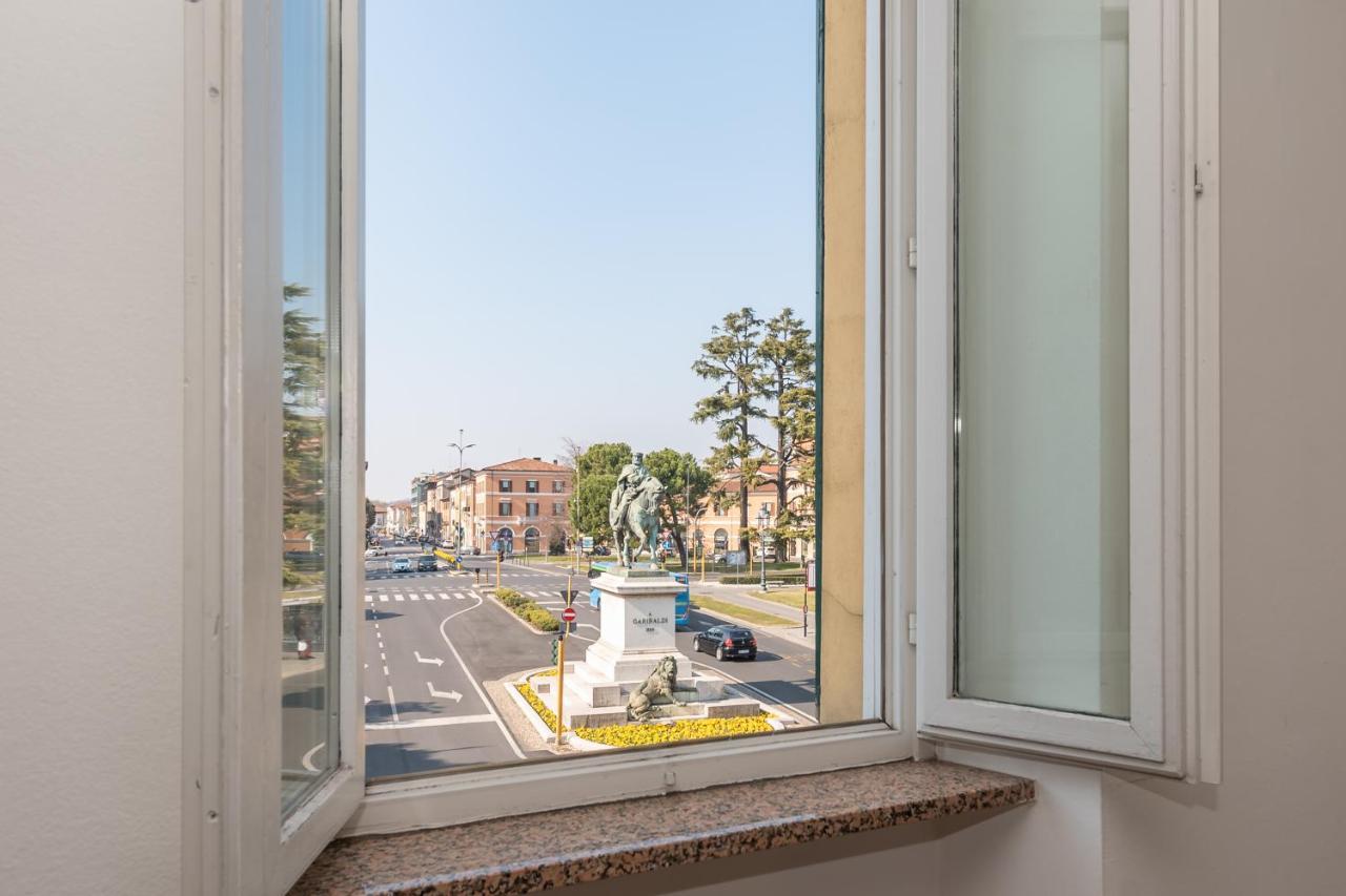 ברשה Appartamento Piazza Garibaldi - F&L Apartment מראה חיצוני תמונה